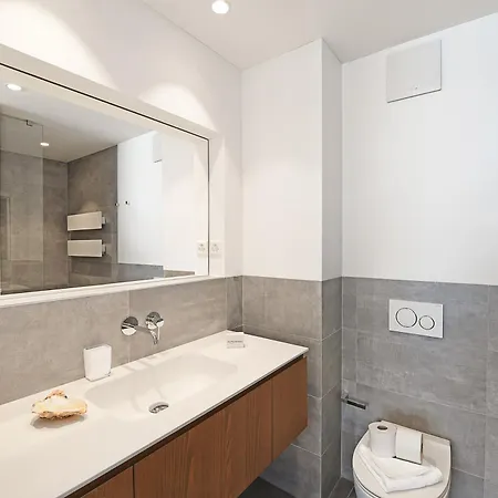 E Monti - Happy Locarno